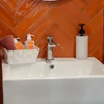 Vesuvius115 بيت ضيافة 4*